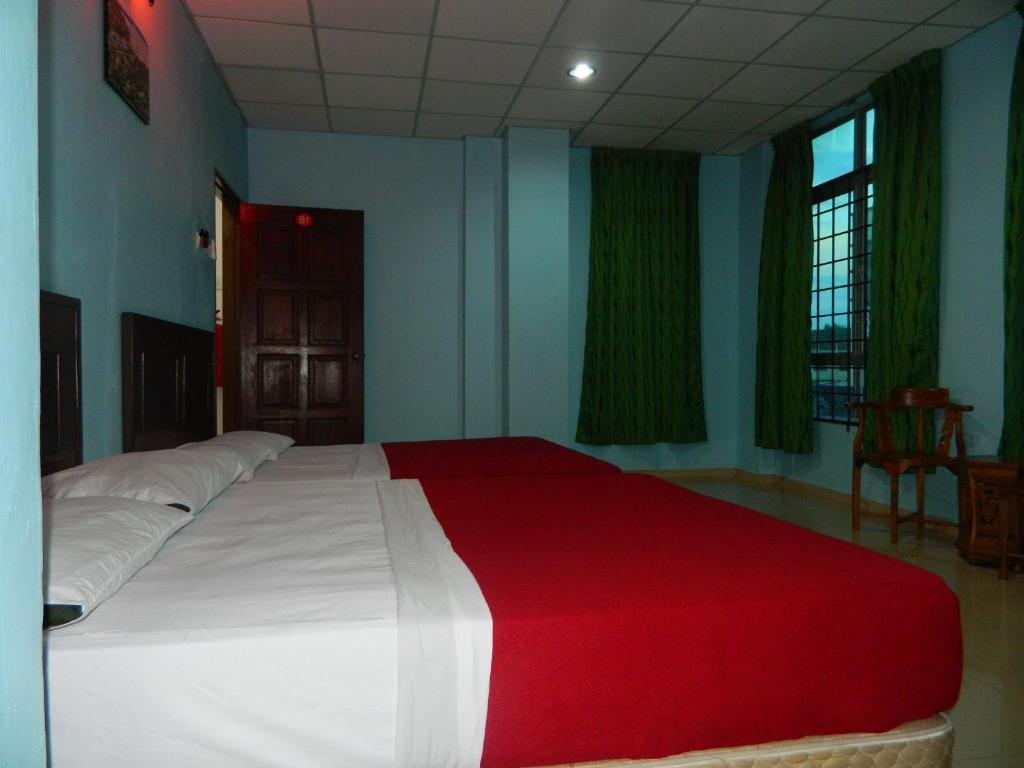 River Side Hotel Mersing Quarto foto
