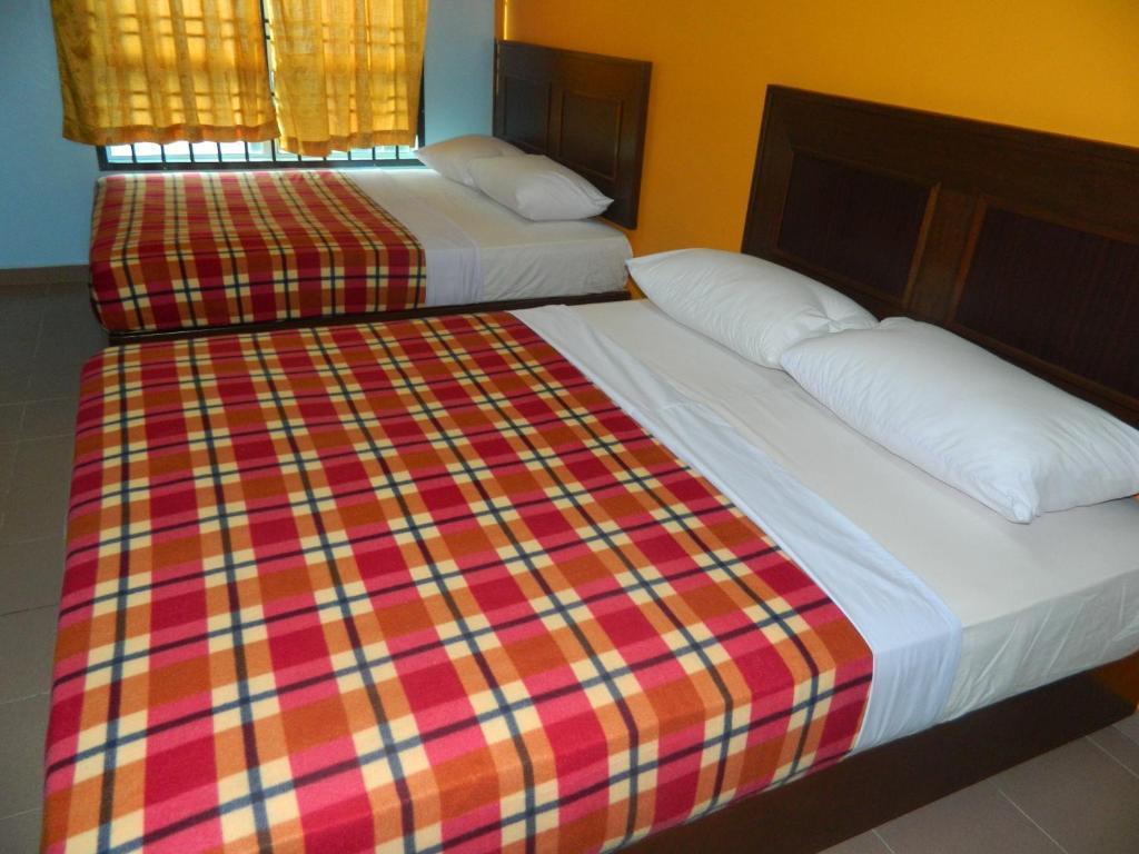 River Side Hotel Mersing Quarto foto